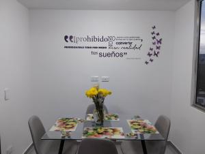 Fotografie z fotogalerie ubytování APARTAMENTO COMODO Y ELEGANTE EN RICAURTE CUNDINAMARCA a v destinaci Ricaurte