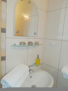 Apartments Kepi Gjerana的一间浴室