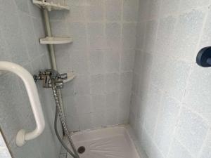 Łazienka w obiekcie T2 avec ascenseur, parking proche plage - FR-1-702-21