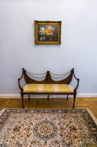 Posedenie v ubytovaní Luxury Downtown 3 Bedroom Apartment by Synagoge with Beautiful View
