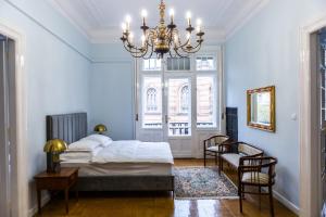 Posteľ alebo postele v izbe v ubytovaní Luxury Downtown 3 Bedroom Apartment by Synagoge with Beautiful View