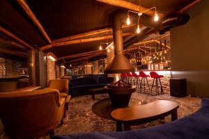 De lounge of bar bij Grand Kartal Hotel