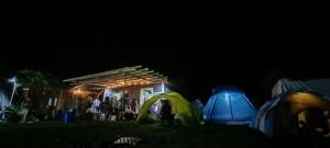 Fotografie z fotogalerie ubytování Tupi's Beachfront Minihouse v destinaci Bacungan