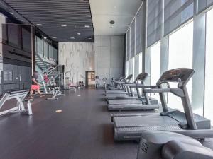 Fitness centrum a/nebo fitness zařízení v ubytování Bright and central Index Tower DIFC by Suiteable