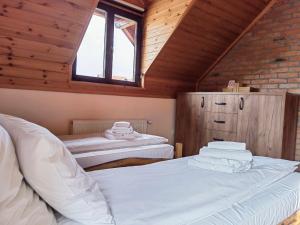 Postel nebo postele na pokoji v ubytování Rustic dream MIA