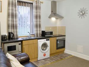 A kitchen or kitchenette at Bankfield - Uk5660