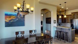 D13-Amazing Red Cliff View-Third Floor 3-bedroom Sunset View的厨房或小厨房