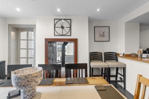 Χώρος καθιστικού στο NEW 2024 Modern Luxury Holiday Home on the Beach in Devon - Free Parking, Pets Welcome, Sleeps 10