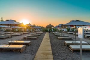 O pôr ou nascer do sol visto do resort ou dos arredores