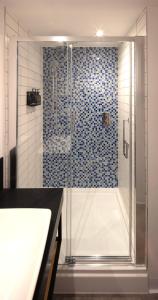 Ванна кімната в Holiday Inn Sunderland - City Centre, an IHG Hotel