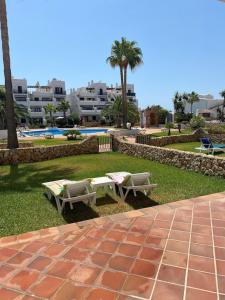 Bazén v ubytování Marina Dor - Cala Egos- Sunny ground floor apartment with large garden nebo v jeho okolí