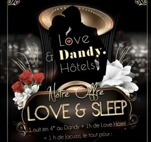 パリにあるLove Hôtel avec nuit insolite au Dandy et Jacuzzi privatiséの花の看板にキスする夫婦の写真
