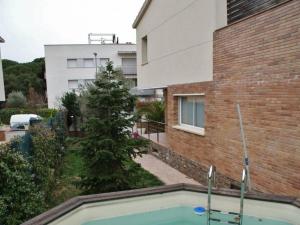 בריכת השחייה שנמצאת ב-Casa Santa Cristina d'Aro או באזור