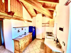 Köök või kööginurk majutusasutuses Attico panoramico con soppalco