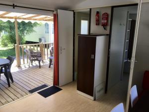 Balkón alebo terasa v ubytovaní De Pujol Greenchalets Argeles sur Mer