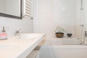 Koupelna v ubytování A Casa Nuccia Mansarda by Holiday Solutions