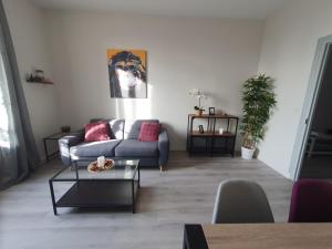 Część wypoczynkowa w obiekcie Appartement au cœur du village d'Aufferville