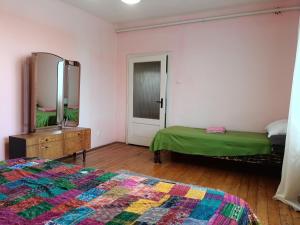 Postel nebo postele na pokoji v ubytování Krone Hostel