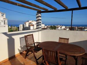 Fotografia z galérie ubytovania Apartamento Ático Buganvillas v destinácii San Luis de Sabinillas