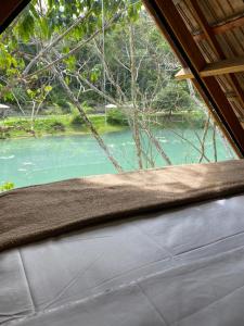 Příroda nedaleko luxury tent