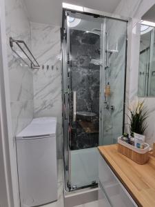 Ένα μπάνιο στο Apartament DoriSun-Lighthouse Mrzeżyno +36 φωτογραφίες