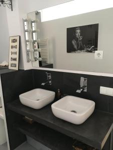 A bathroom at Apartamento en Madrid Rio con Parking Gratuito