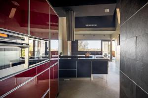 Kuchyňa alebo kuchynka v ubytovaní Amazing Villa in San Sebastián by SanSe Holidays