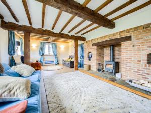 Gallery image of Brickbarns Farm House in Worcester