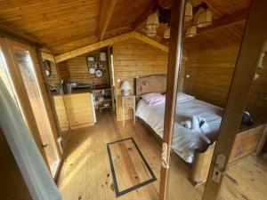 Fotografia z galérie ubytovania 7eme ciel - Tiny House avec Grande Piscine intérieure chauffée toute l'année v destinácii Marais-Vernier