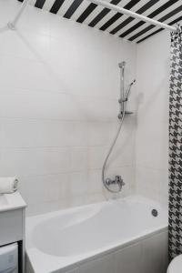Kúpeľňa v ubytovaní Warsaw Concierge Wilanowska + 9 fotografií