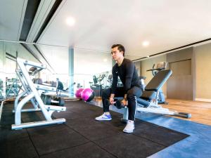 Das Fitnesscenter und/oder die Fitnesseinrichtungen in der Unterkunft Mercure Langkawi Pantai Cenang