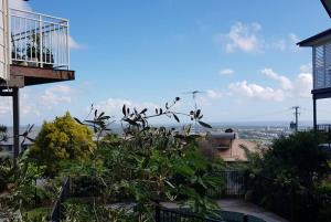 - Balcón de casa con vistas a la ciudad en Buderim Nest, en Buderim