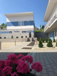 Budova, kde se aparthotel nachází