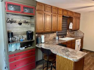 Kuchyň nebo kuchyňský kout v ubytování Atlanta Main Getaway