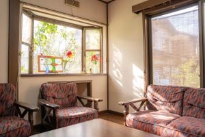 Posezení v ubytování 一組貸切宿 岡村 弐番館 limited to 1group per day 一棟まるまる貸切
