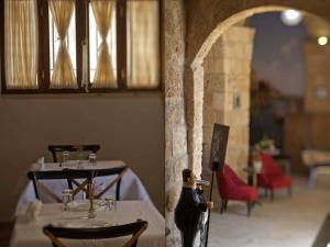Restorāns vai citas vietas, kur ieturēt maltīti, naktsmītnē L'Auberge de la Mer