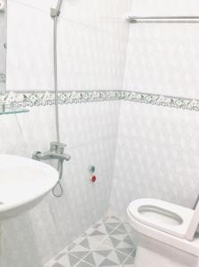 Ένα μπάνιο στο Thanh Nhàn Nhà Xinh