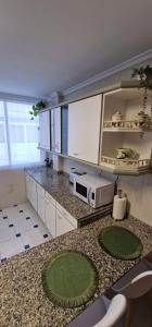 Kuchyň nebo kuchyňský kout v ubytování El Capricho de Ezcurdia - 6 pax - VUT-3878-AS