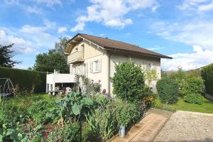 Κήπος έξω από το Appartement indépendant dans maison près d'Annecy