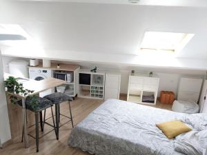 Zdjęcie z galerii obiektu Cosy Lys T1 - Centre Bosquet & Clémenceau w mieście Pau