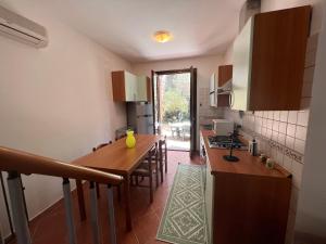 Кухня или мини-кухня в Villa Pinta - Key to Villas
 +12 фотографий