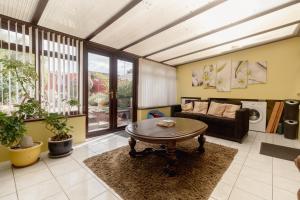 Gallery image of Palm Bay's Luxury Bungalow - Self Check In & Parking in Margate