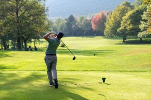 Golf pri dovolenkovom dome alebo okolí