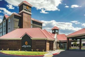 a rendering of the front of a hotel at La Quinta by Wyndham Las Vegas Summerlin Tech in Las Vegas