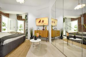 Reflexions - Wonderful 1 BR Apt in the City Cente