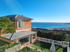 Zdjęcie z galerii obiektu Villas exceptionnelle , vue mer Menton w Mentonie