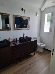 Zdjęcie z galerii obiektu Villas exceptionnelle , vue mer Menton w Mentonie