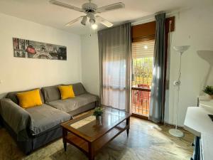 Galeriebild der Unterkunft Apartamento Caracas in Chiclana de la Frontera + 21 Fotos