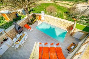 Piscina di Dar It-Torri Holiday Home o nelle vicinanze