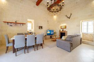 Area soggiorno di Dar It-Torri Holiday Home